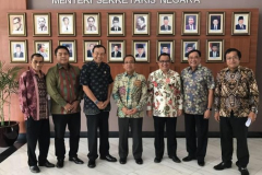 Panitia Nasional Perayaan Hari Raya Nyepi audinesi dengan Menteri Sekretaris Negara tanggal 6 April 2017