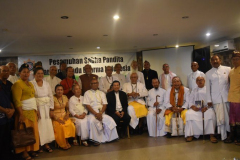 Foto bersama Pesamuhan Sabha Pandita di Favehotel Tohpati, Denpasar, Sabtu-Minggu, 23-24 September 2017